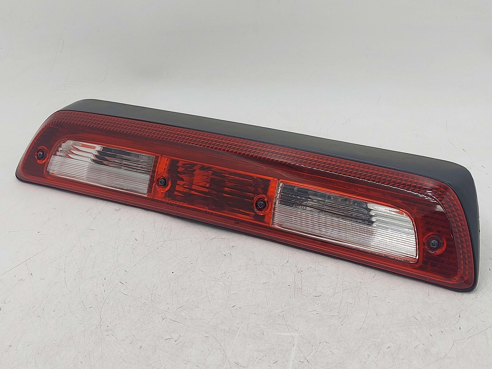 2021 TOYOTA TUNDRA 3RD THIRD BRAKE TAIL LIGHT LAMP *SCRATCHES*