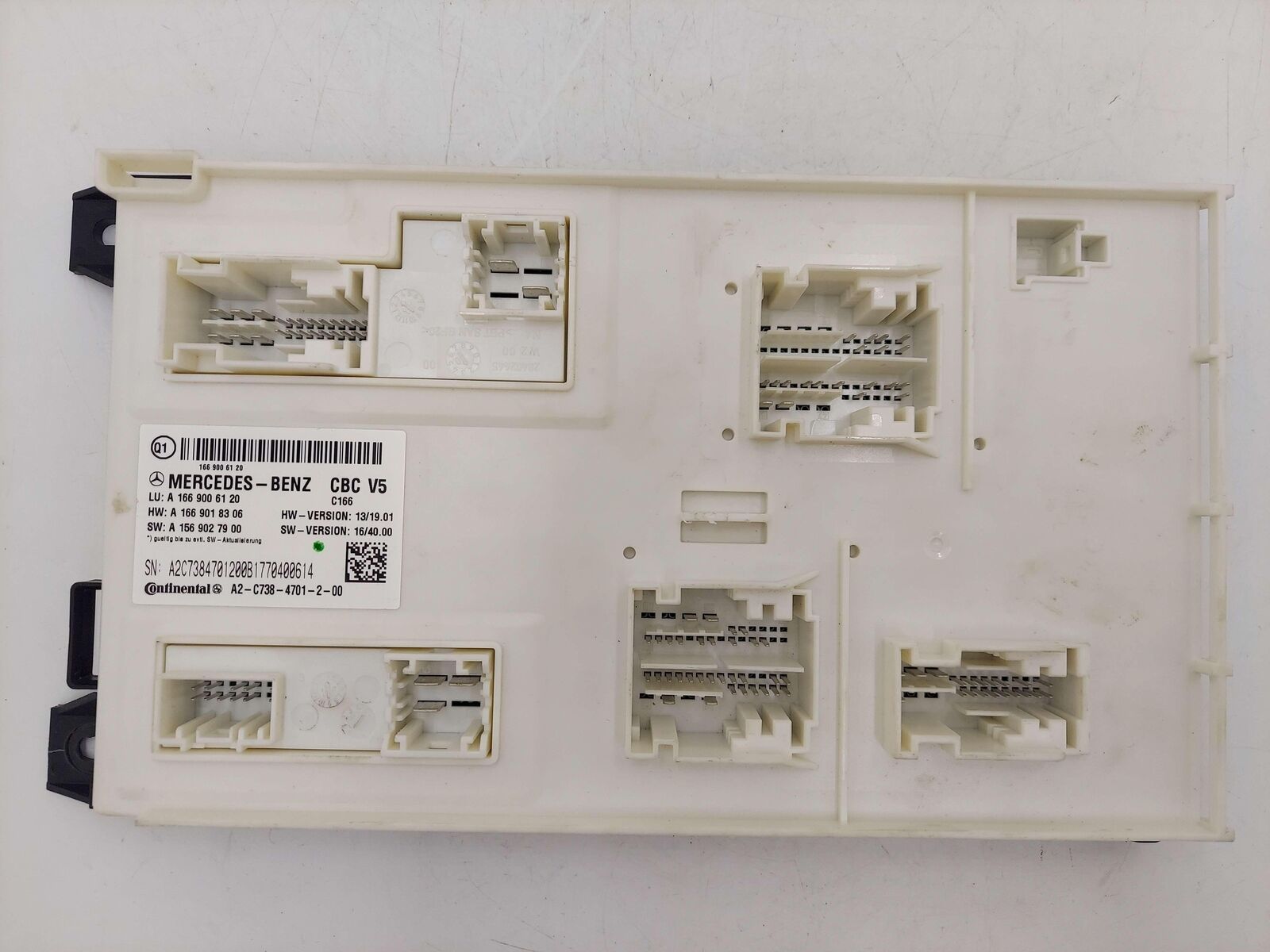 18-19 Mercedes GLE63s SAM Signal Activation Control Module Unit 1669006120