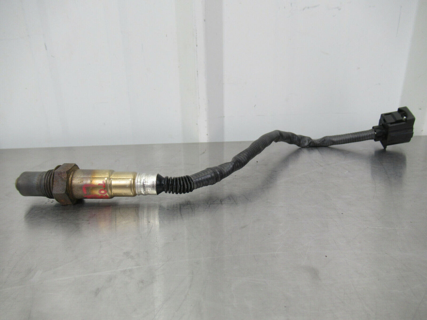 T020 2016 16 MCLAREN 570S LH LEFT REAR O2 OXYGEN SENSOR ONLY 993 MILES