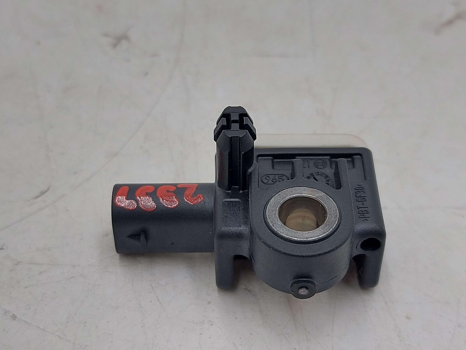 2016 PORSCHE MACAN S 95B IMPACT CRASH SENSOR 2H0959351