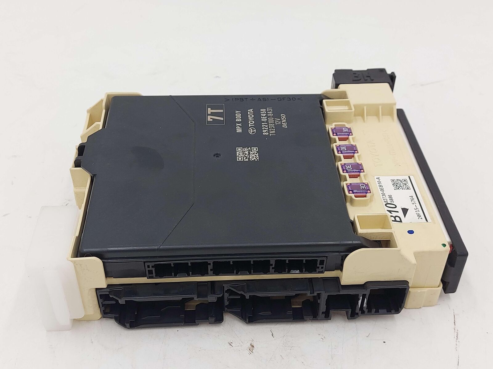 20-22 TOYOTA HIGHLANDER MPX MULTIPLEX BODY CONTROL MODULE W/FUSE BOX 89221-0E450