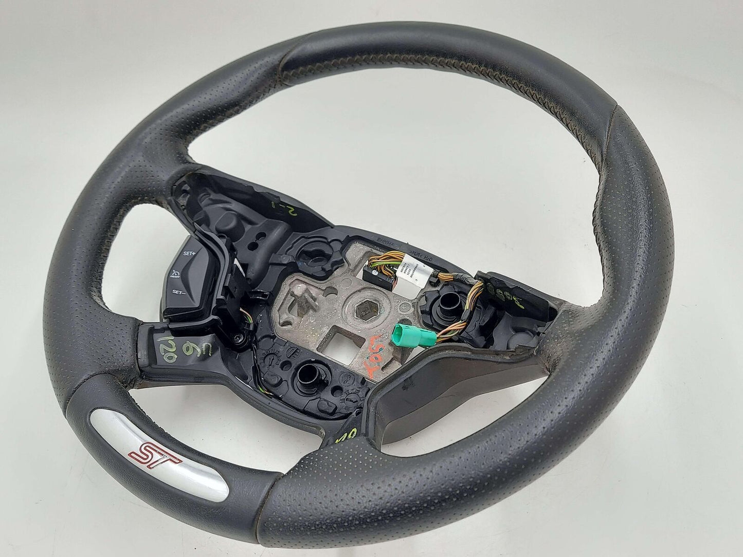 13 14 FORD FOCUS Steering Wheel Black 6073A01402242