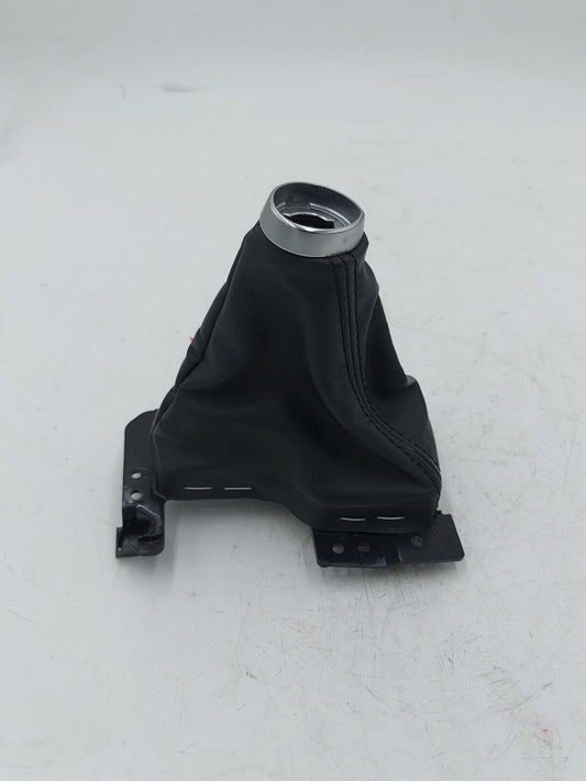 2012 INFINITI QX56 TRANSMISSION FLOOR SHIFTER BOOT P13772B33000