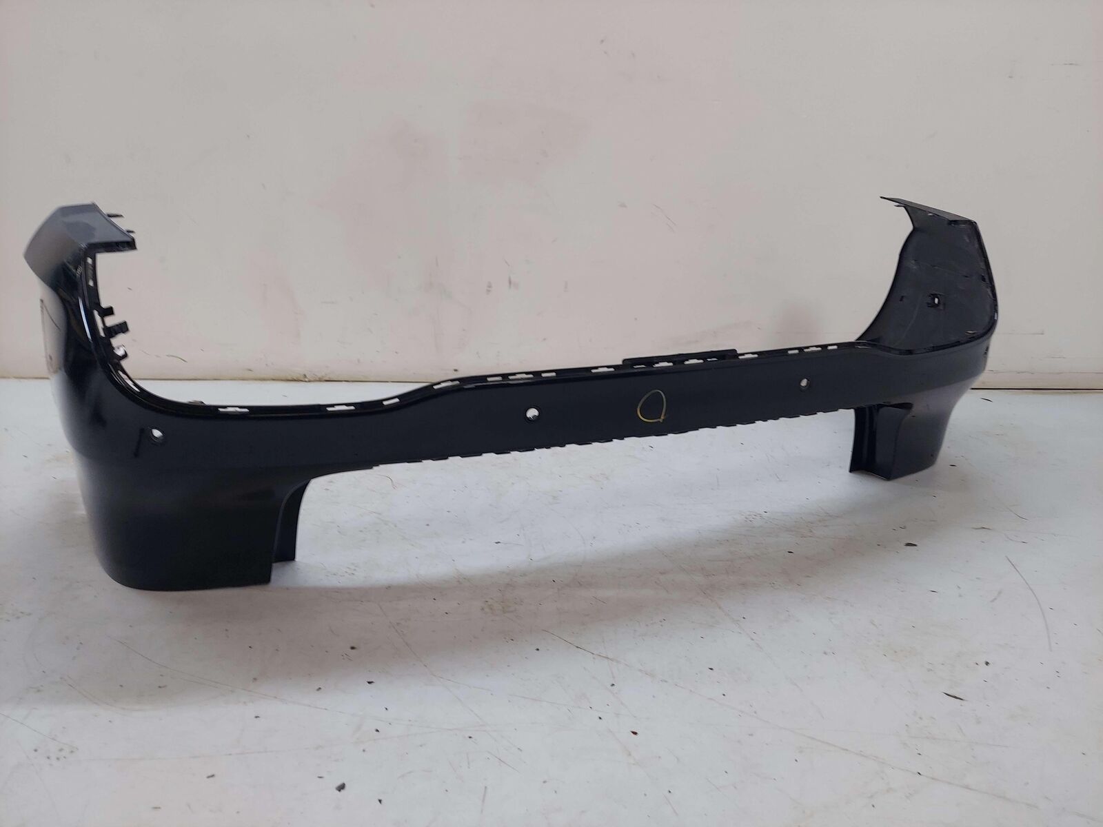 16-19 MERCEDES  GLE63S AMG W166 Rear Bumper Cover Valence *NOTES* a1668850938