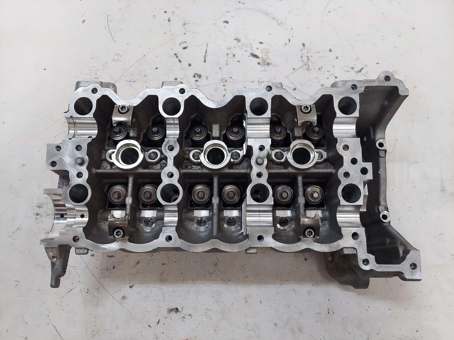 15-17 MERCEDES C43 W205 3.0L LEFT ENGINE MOTOR CYLINDER HEAD 2760162300 276.823