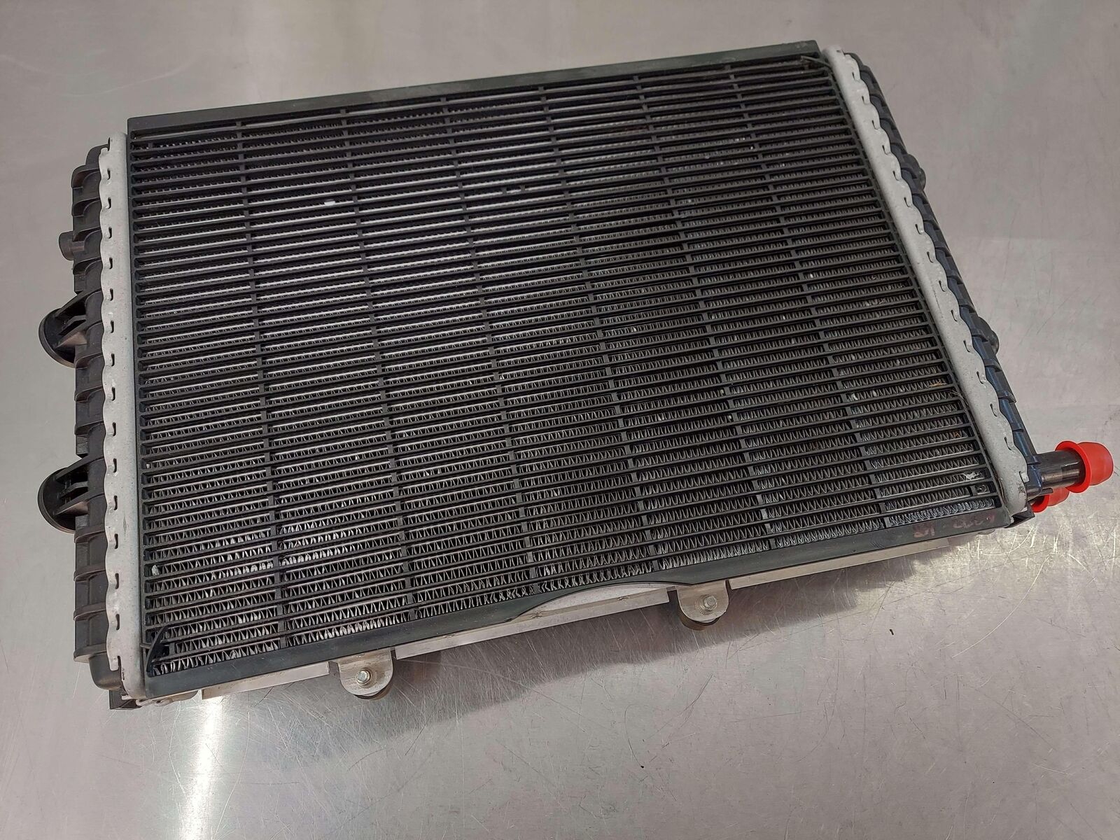 2023 Mclaren Artura Front RH Right Radiator Rad 16LA593CP 3K KMS