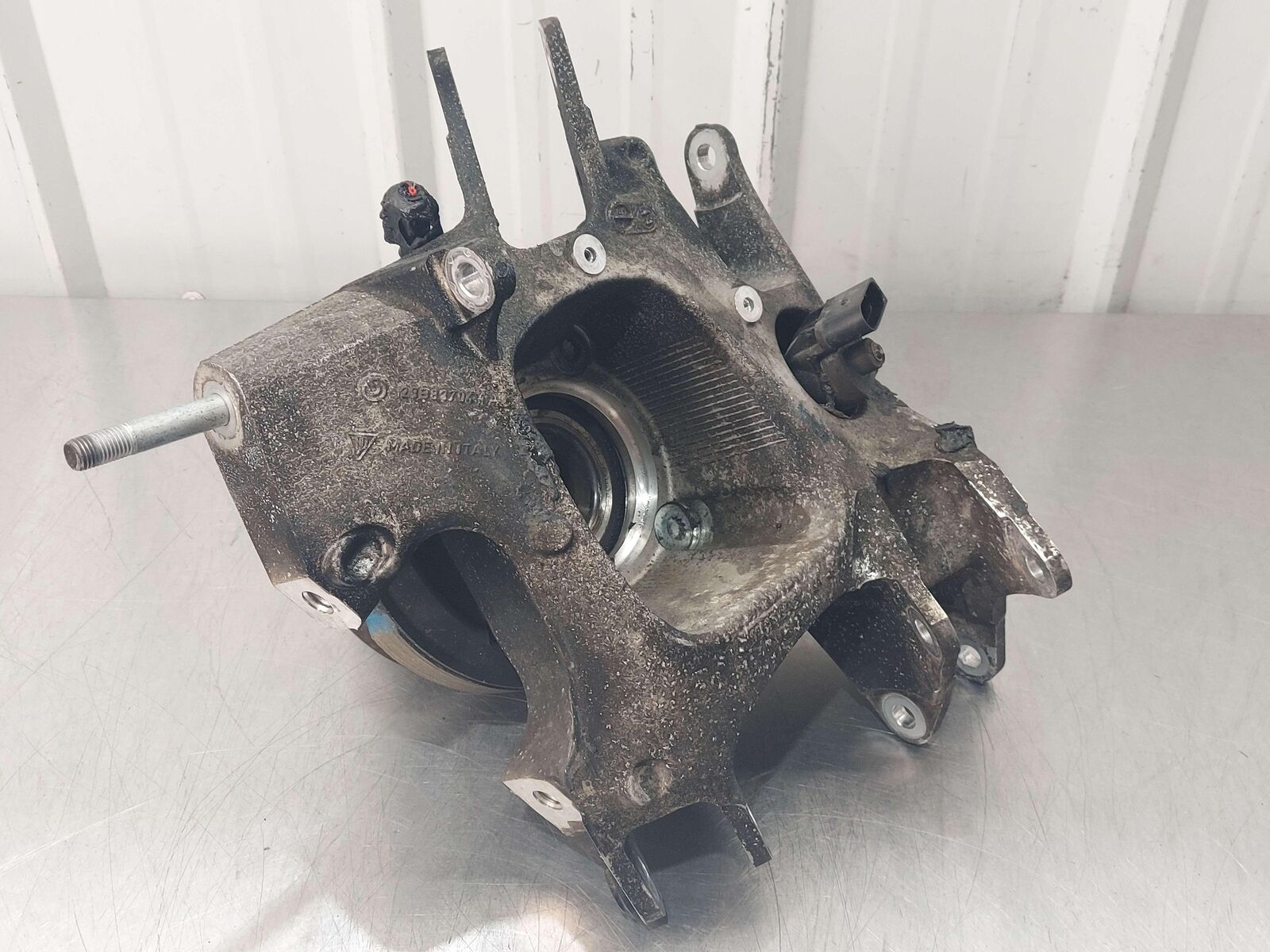 14-16 PORSCHE 911 991 GT3 3.8L REAR RIGHT SPINDLE KNUCKLE HUB *NOTE