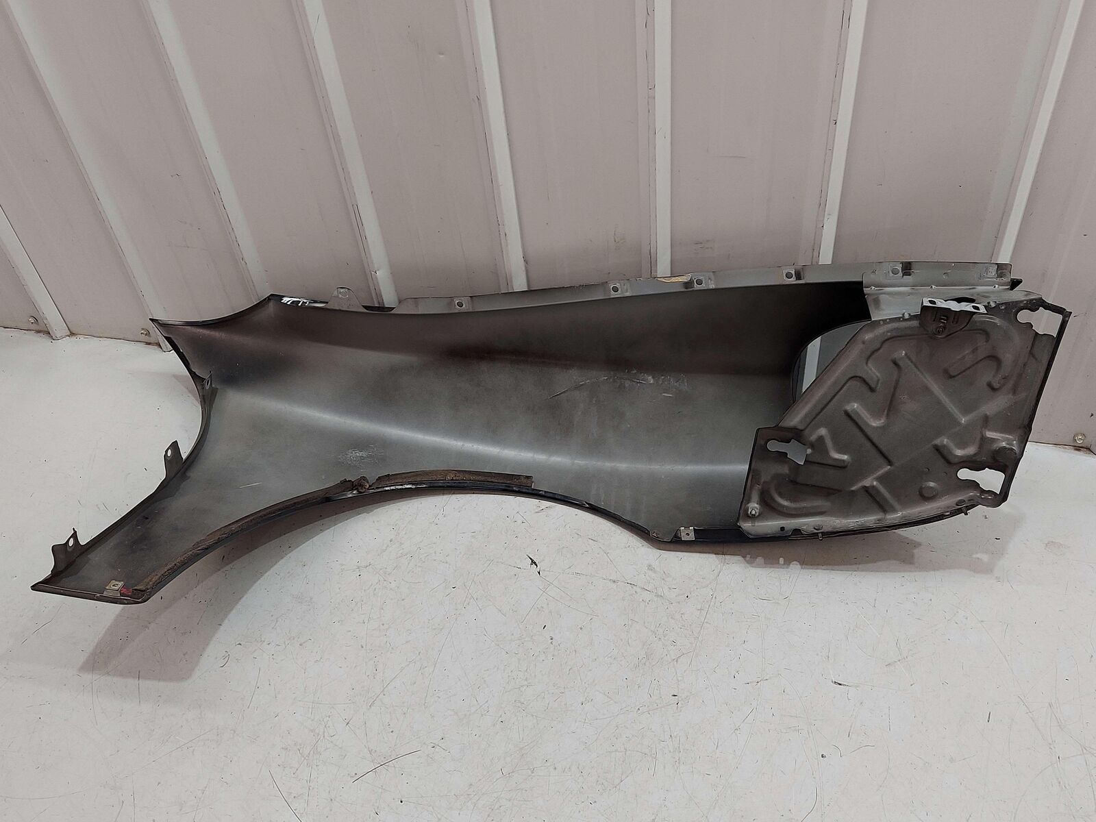 99 -01 PORSCHE 911 996 CARRERA FRONT LEFT FENDER BLACK L741 *NOTE