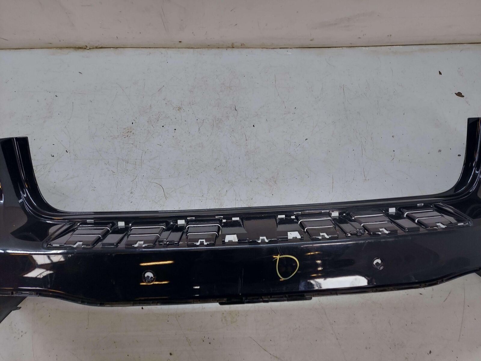 16-19 MERCEDES  GLE63S AMG W166 Rear Bumper Cover Valence *NOTES* a1668850938