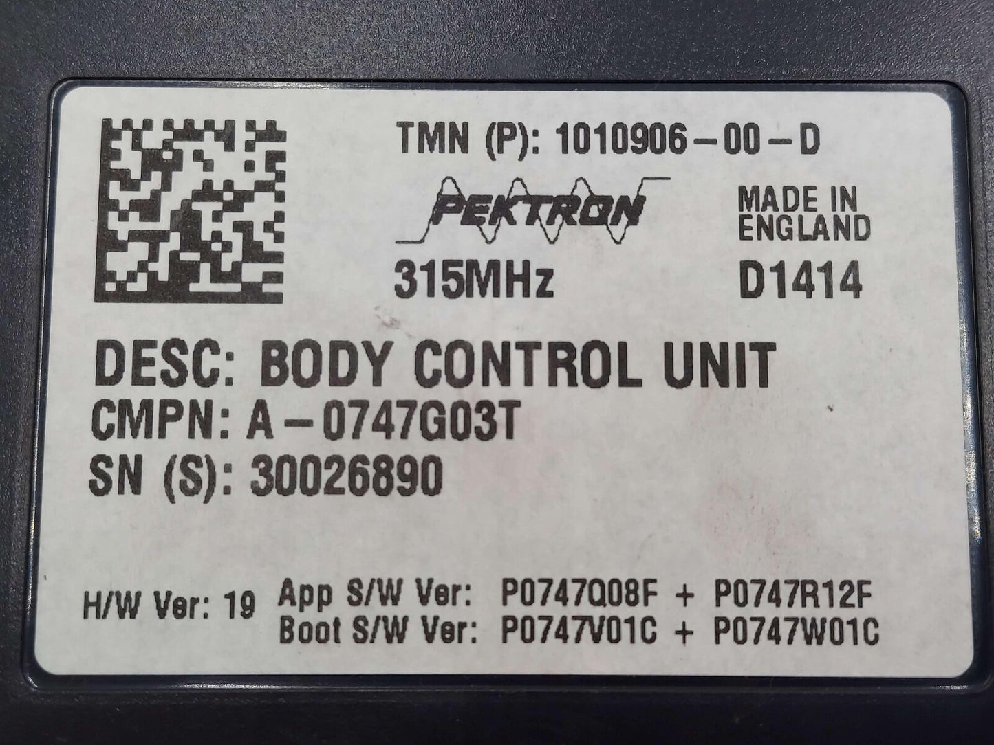 2014 Tesla S BCM Body Control Module Unit Controller 1010906-00-D