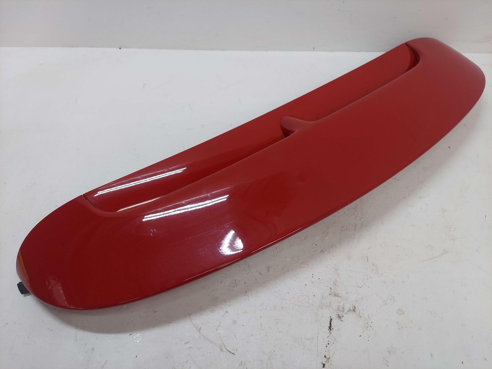 07-12 MINI COOPER REAR SPOILER RED HATCHBACK 51622753758 *SCRATCHED CHIPPED*