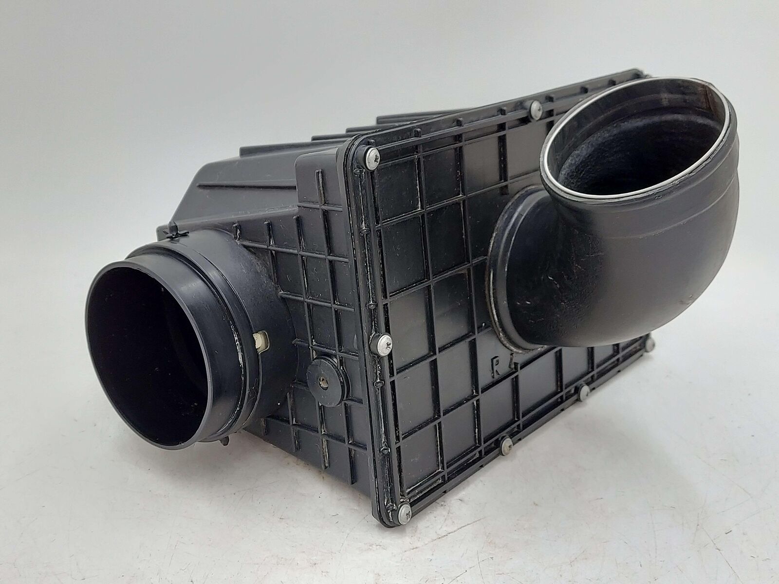 2018 Mclaren 570s LH Left Air Intake Cleaner Housing 11F094502