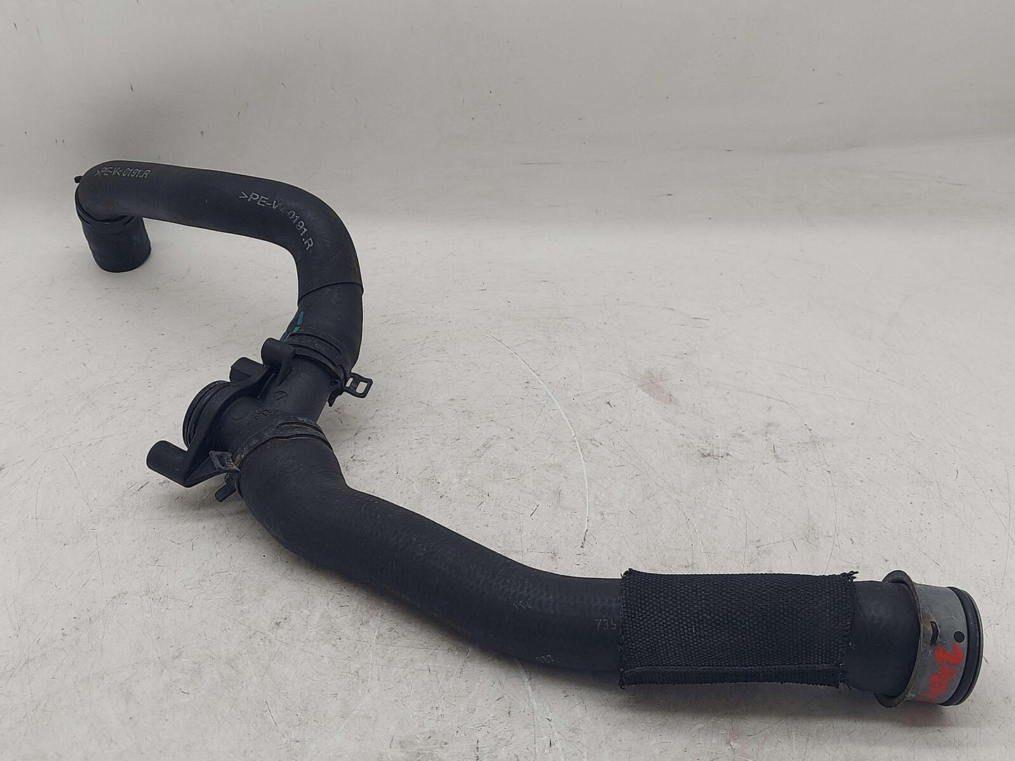 2014 PORSCHE 911 991 GT3 3.8L FRONT LEFT RADIATOR HOSE 99110663501 99110664981