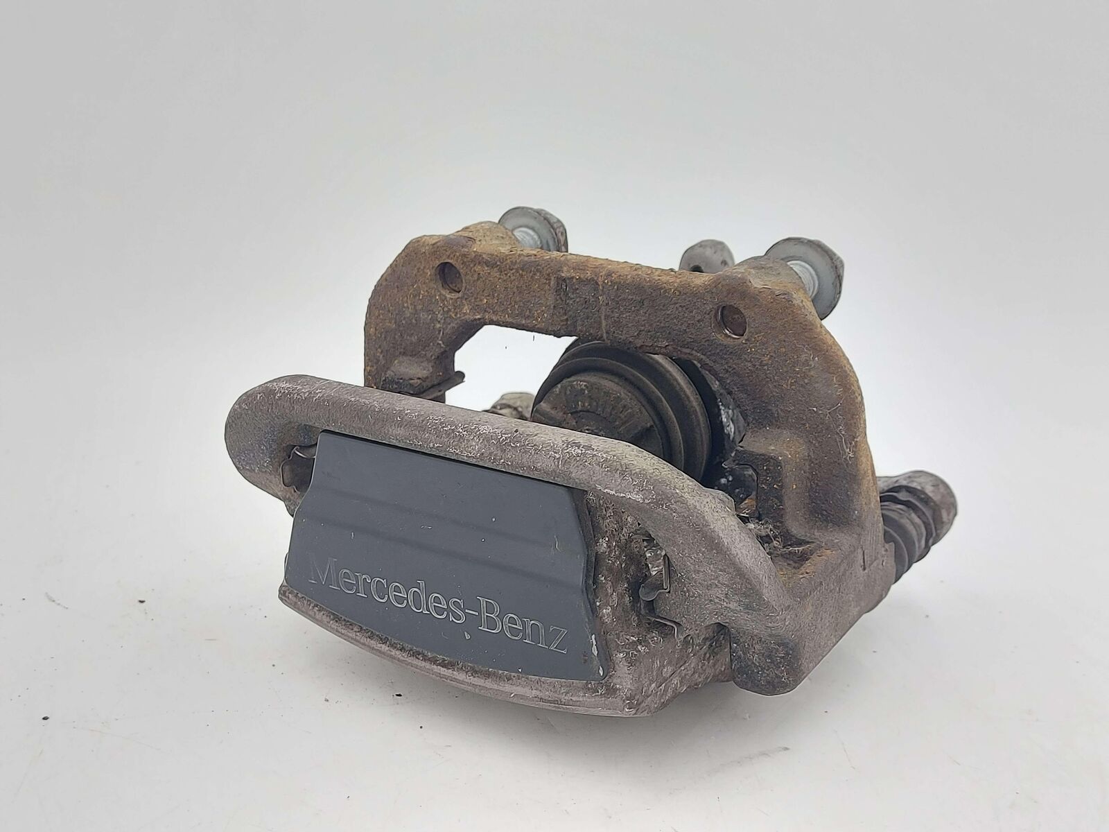 12-15 MERCEDES ML350 W166 REAR RIGHT BRAKE CALIPER BASE *NEEDS EBRAKE ACTUATOR*