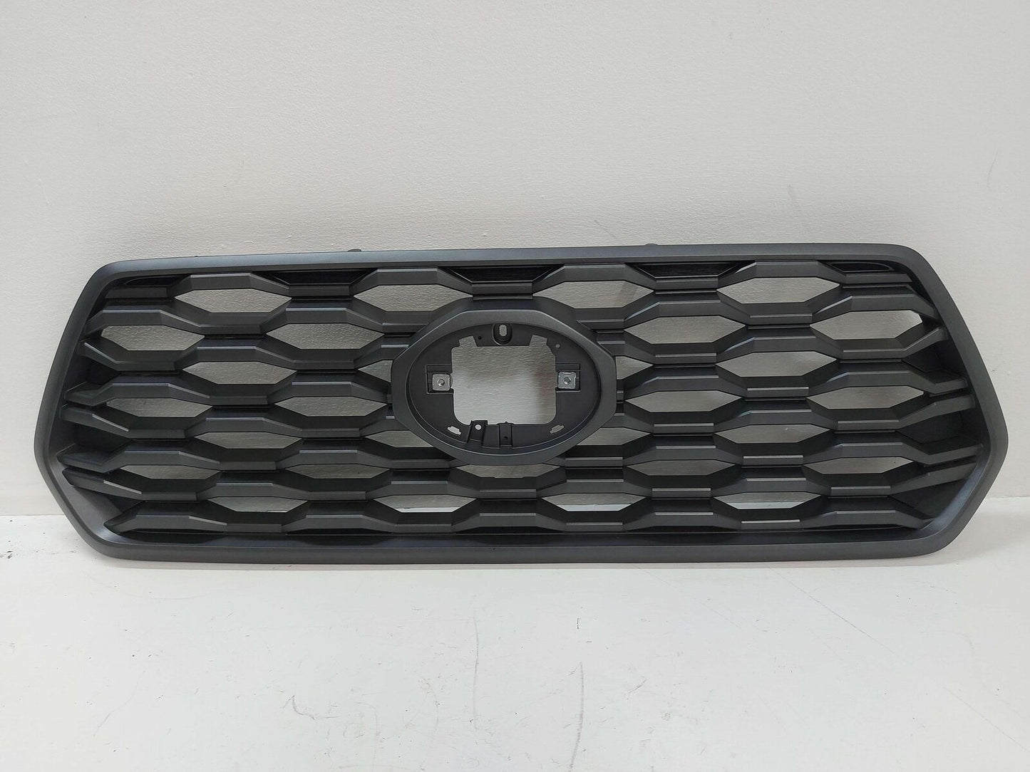 16-23 TOYOTA TACOMA BARE GRILL GRILLE INSERT NEW