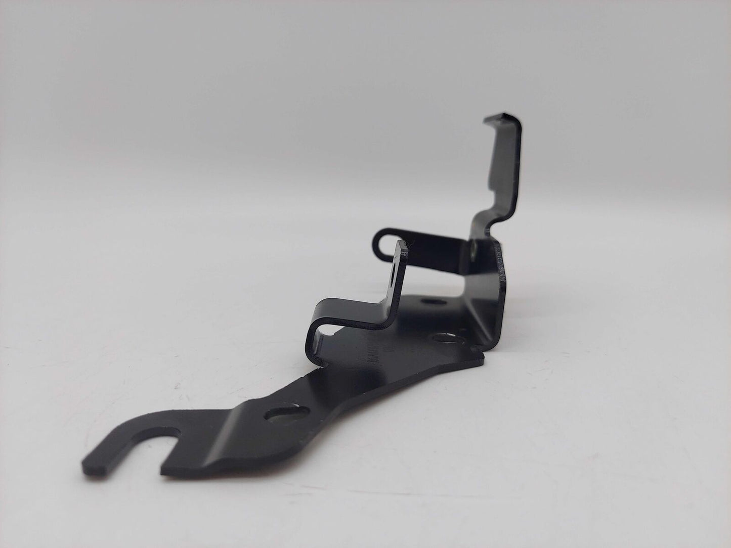 2023 McLaren Artura Bracket 16AD374CP