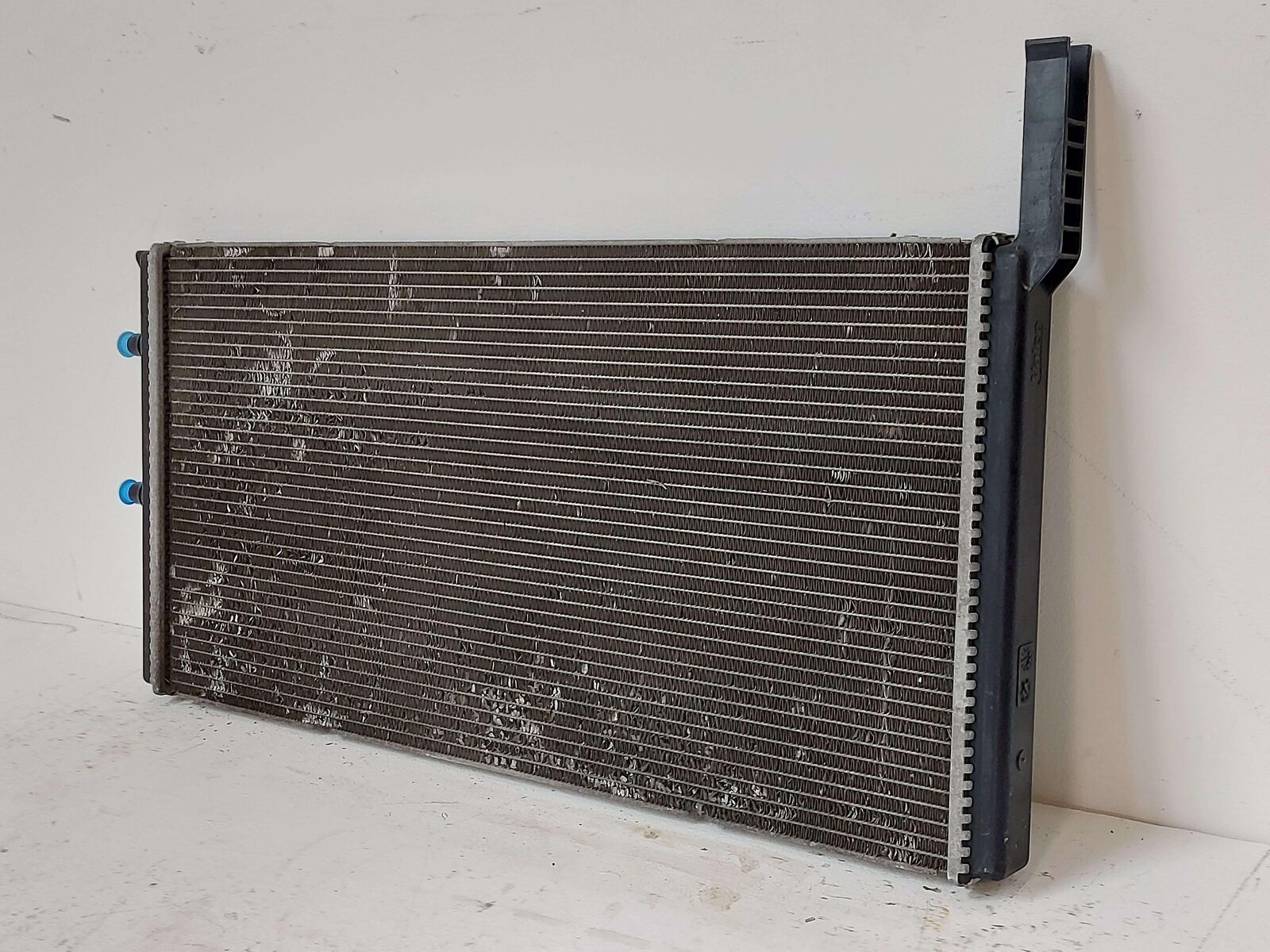 12-19 BMW 650i AT Automatic Transmission Main Rear Radiator 7601832 69K KMS