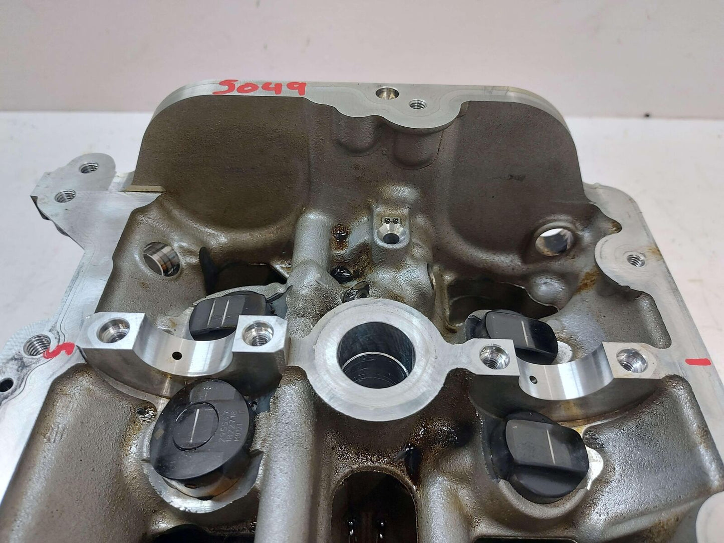 17-18 PORSCHE MACAN ENGINE CYLINDER HEAD 3.0L LH 946104105AR 95B