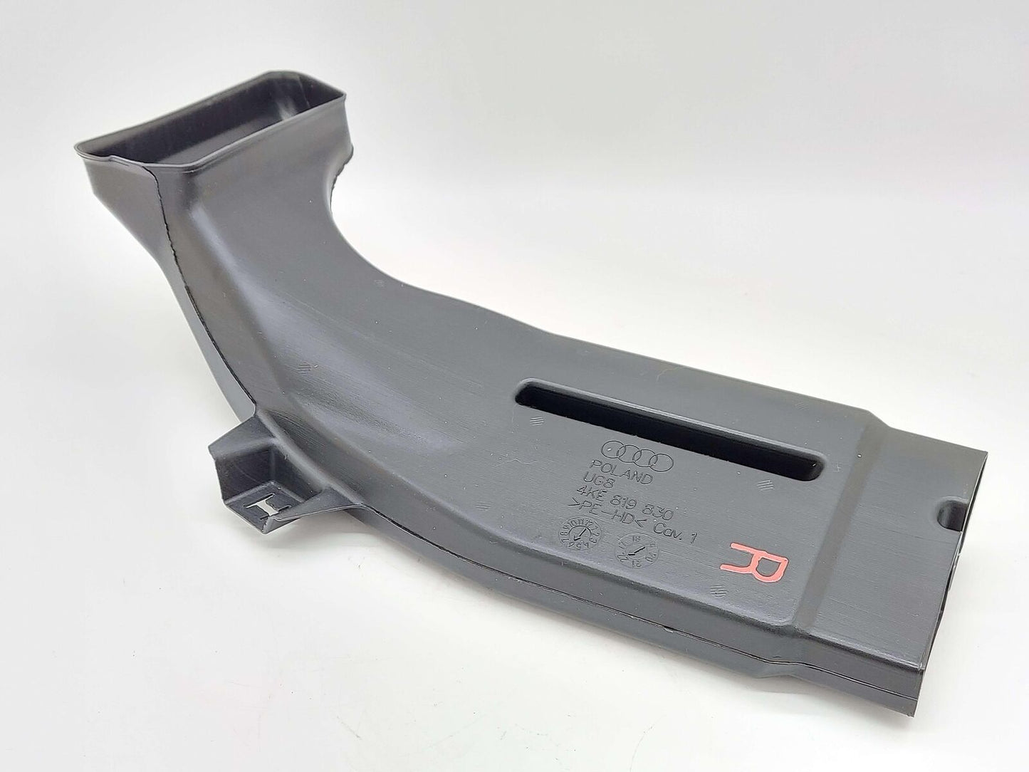 2023 Audi Q8 E-tron Quattro Front RH Right Console To B- Pillar Duct 4KE819830