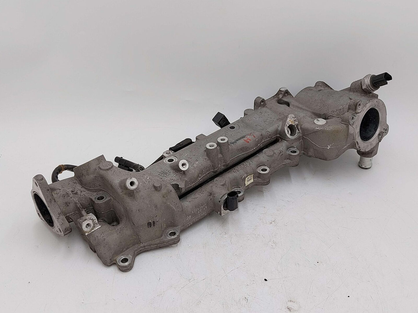 16 Mercedes GL350 X166 LH Left Intake Manifold A6420906537 105K KMS *Broken Plug