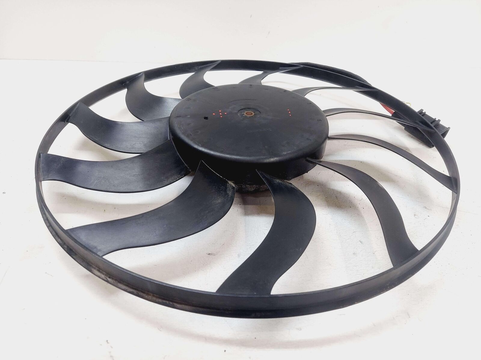 12-15 MERCEDES ML63 AMG W166 ELECTRIC COOLING FAN BLADE W/ MOTOR A0999060800