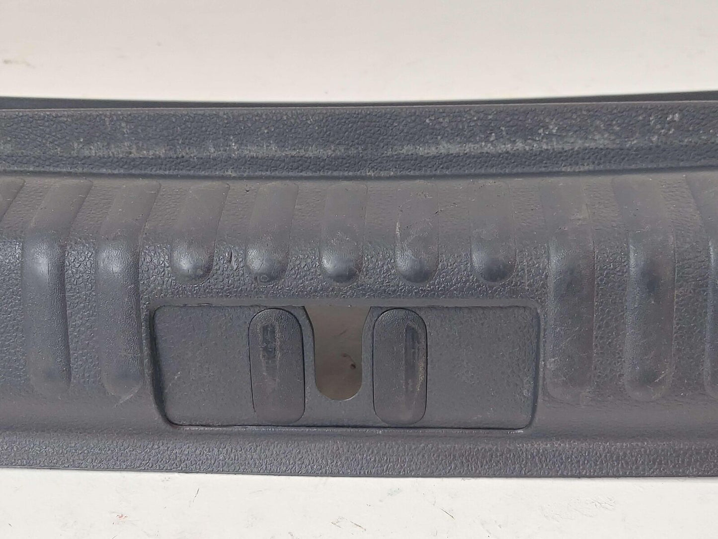 2009 VW TIGUAN REAR BUMPER TRUNK TRIM COVER BLACK 5N0863459 *GOUGES SCRATCHES*