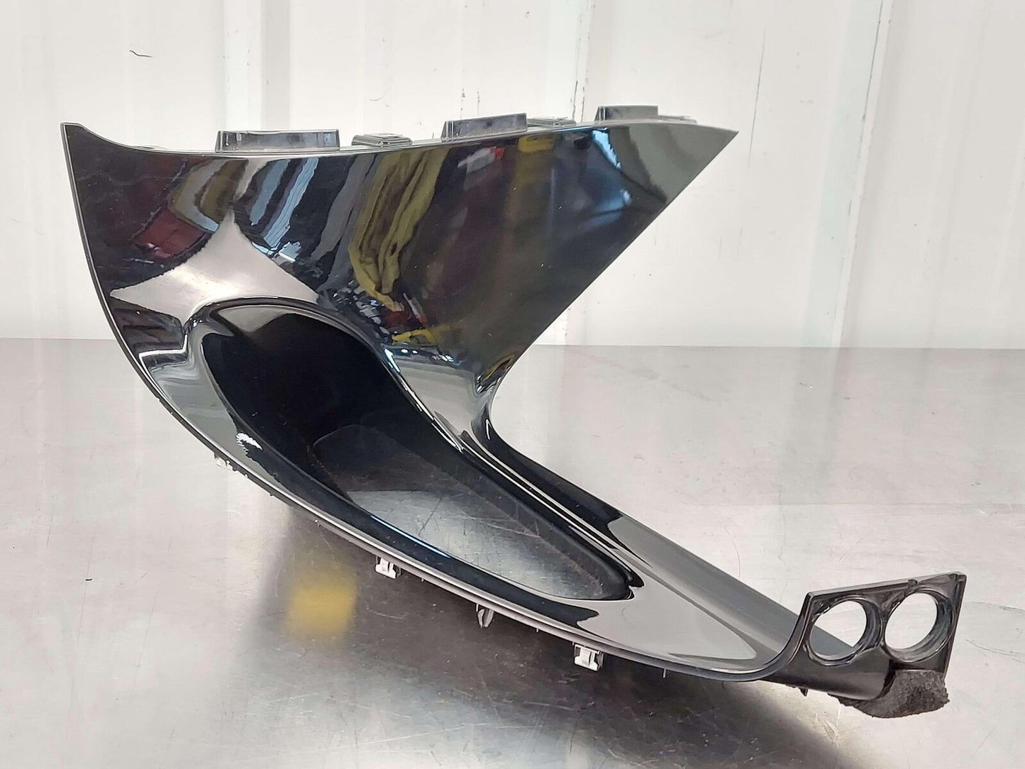 2023 McLaren Artura RH Right Quarter Panel Cooling Duct *scratched* 16AE475CP