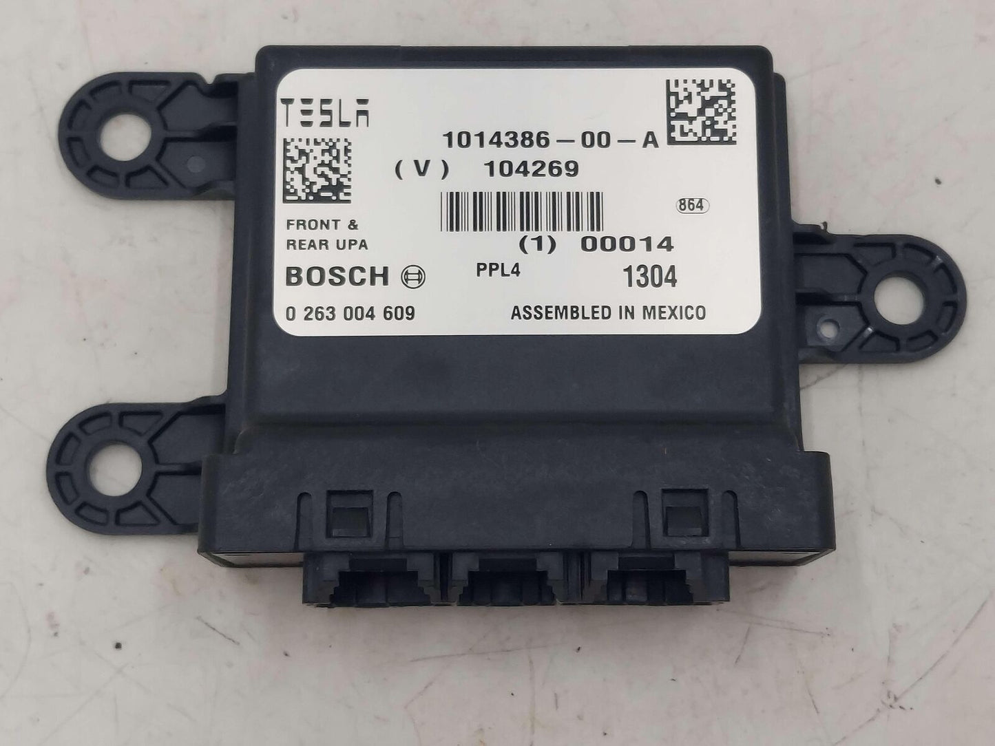 2014 Tesla S ECU Parking Park Assist Control Module 1014386-00-A