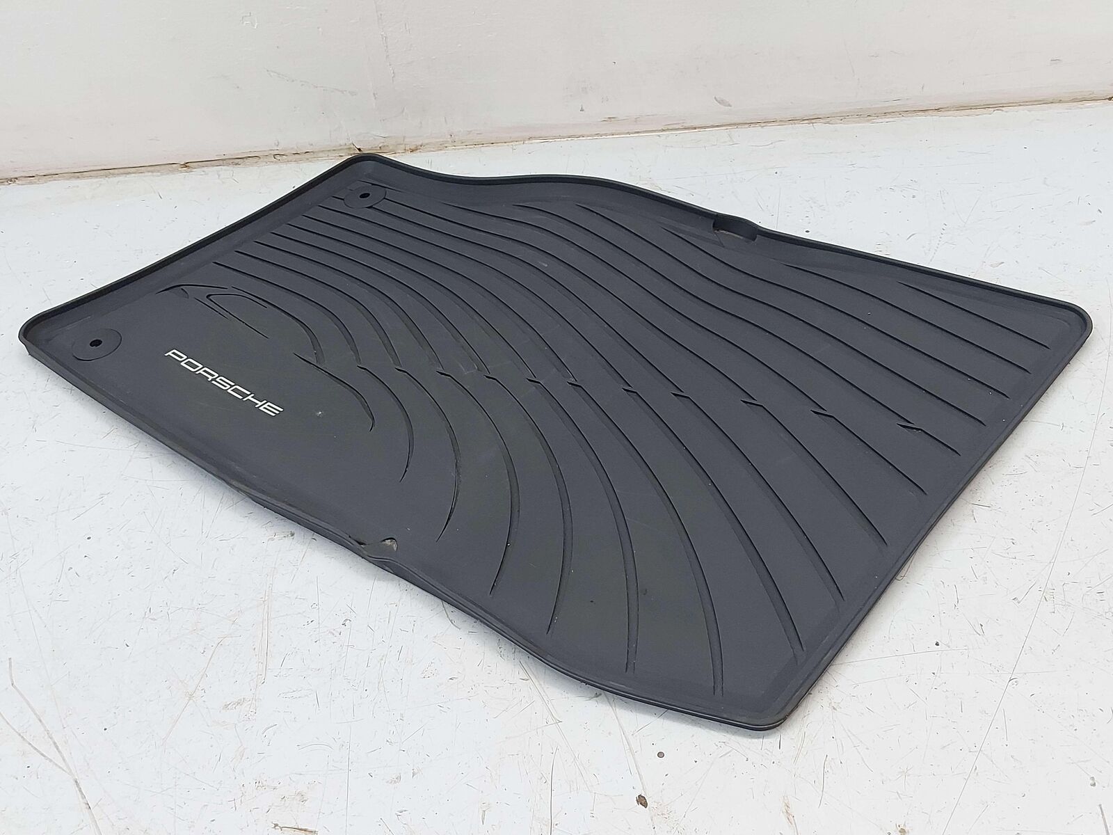 2018 PORSCHE CAYENNE 958 S E-HYBRID SET PORSCHE RUBBER FLOOR MAT 95804480152