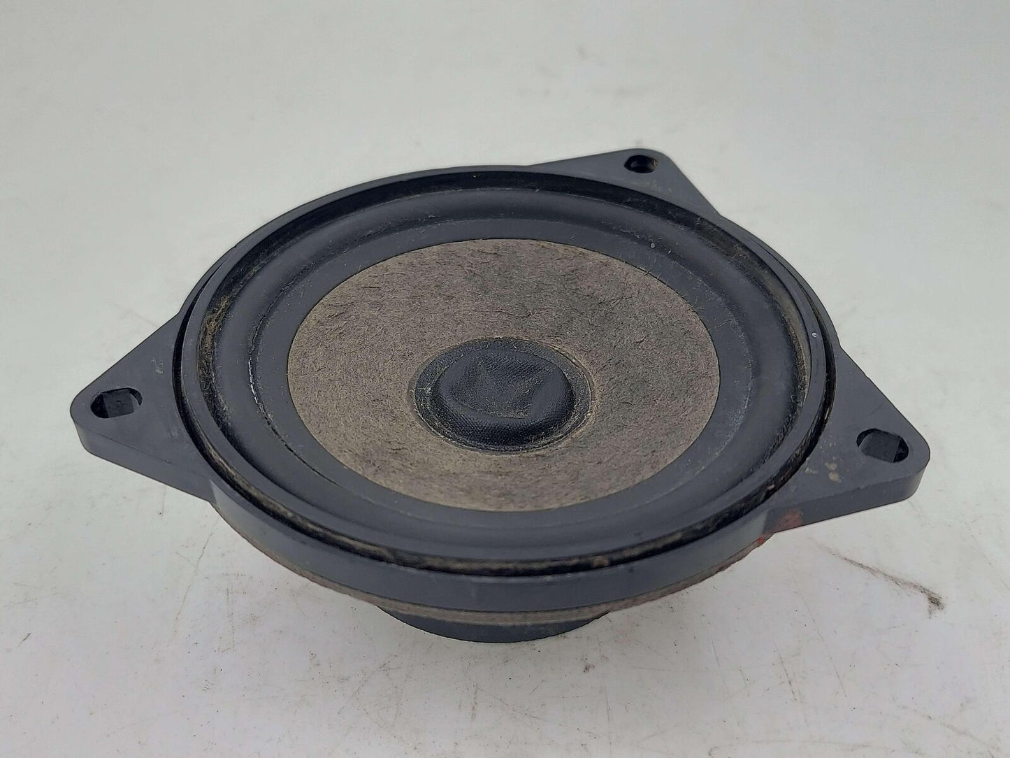 2011 BMW X5 E70 Front RH Right Door Speaker 9141494 *Center Mesh Dented*