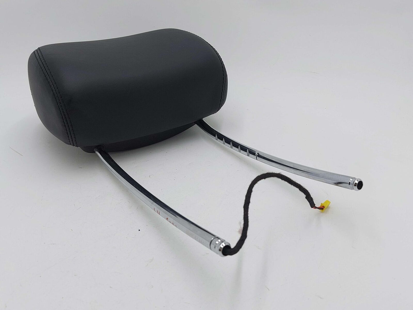 08-11 MERCEDES ML63 AMG W164 FRONT LEFT HEADREST BLACK LEATHER *NOTE