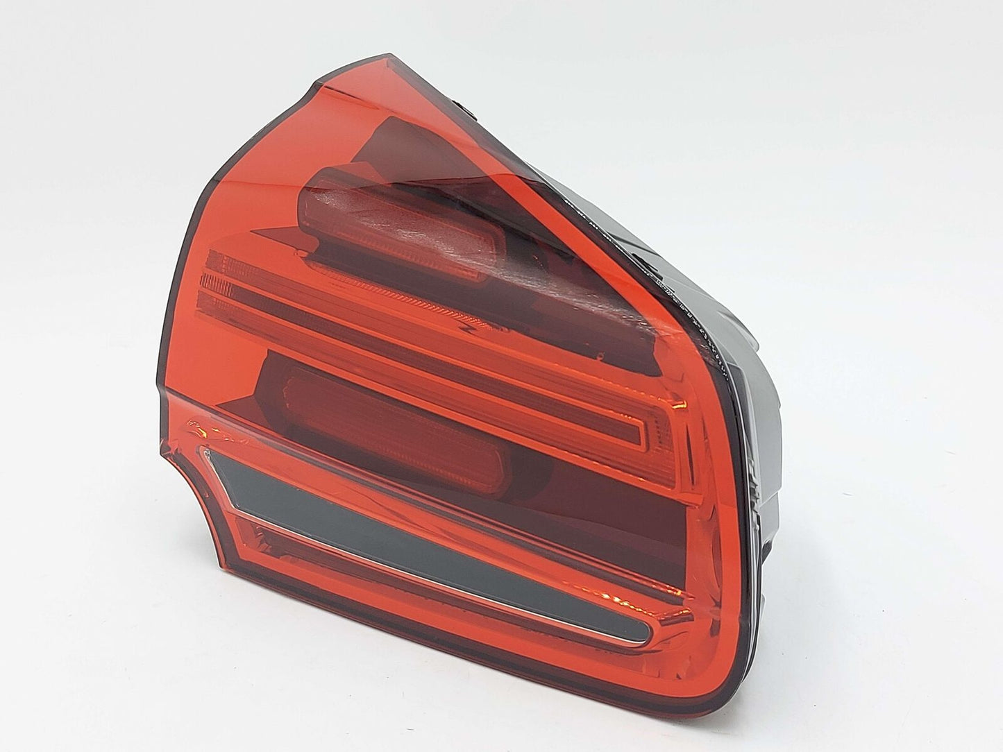 15-18 PORSCHE CAYENNE 958 S E-HYBRID LEFT INNER TAIL LIGHT LAMP 7P5945307N