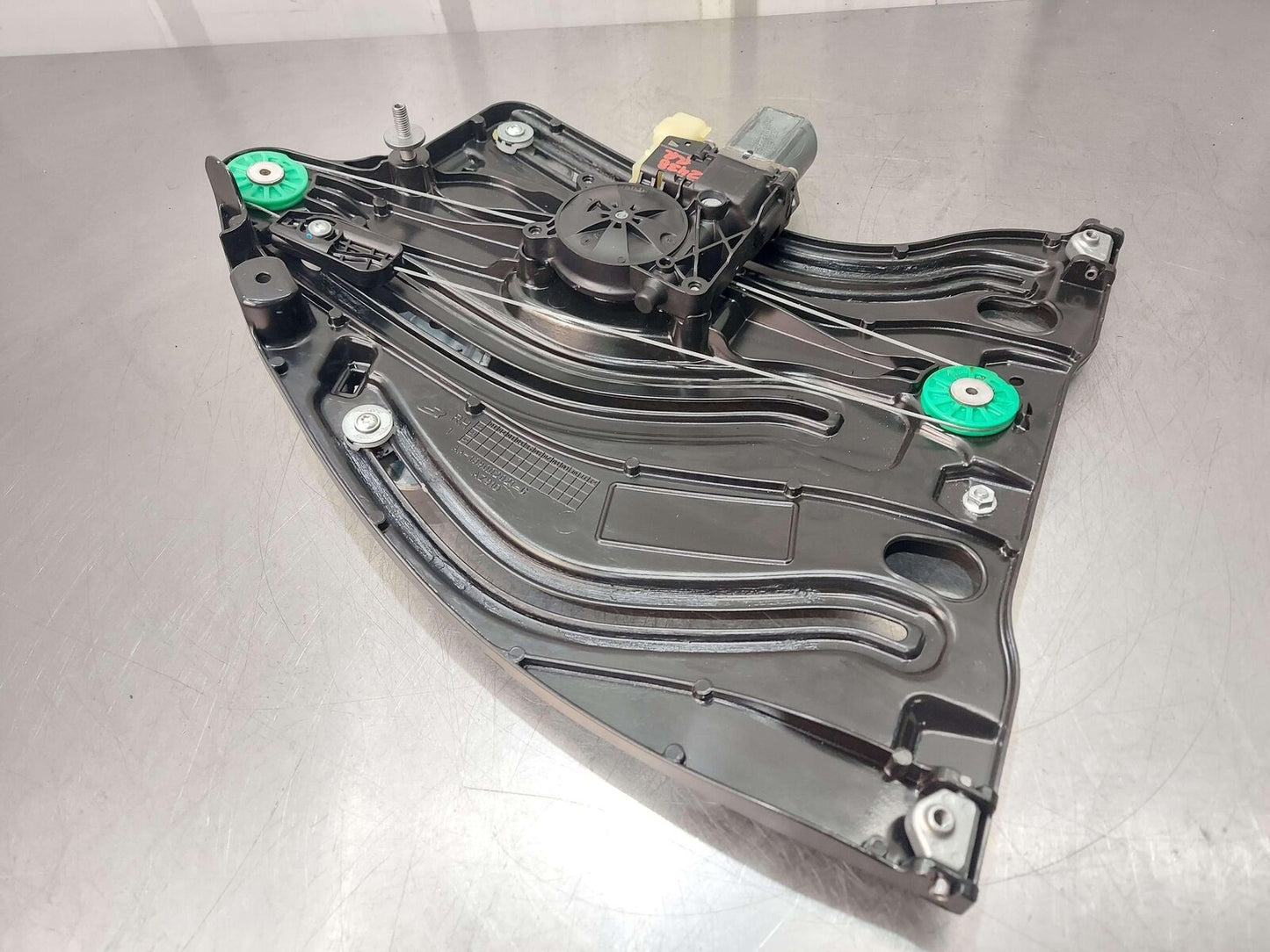 2024 ASTON MARTIN DB12 VOLANTE RIGHT QUARTER GLASS REGULATOR CONVERTABLE