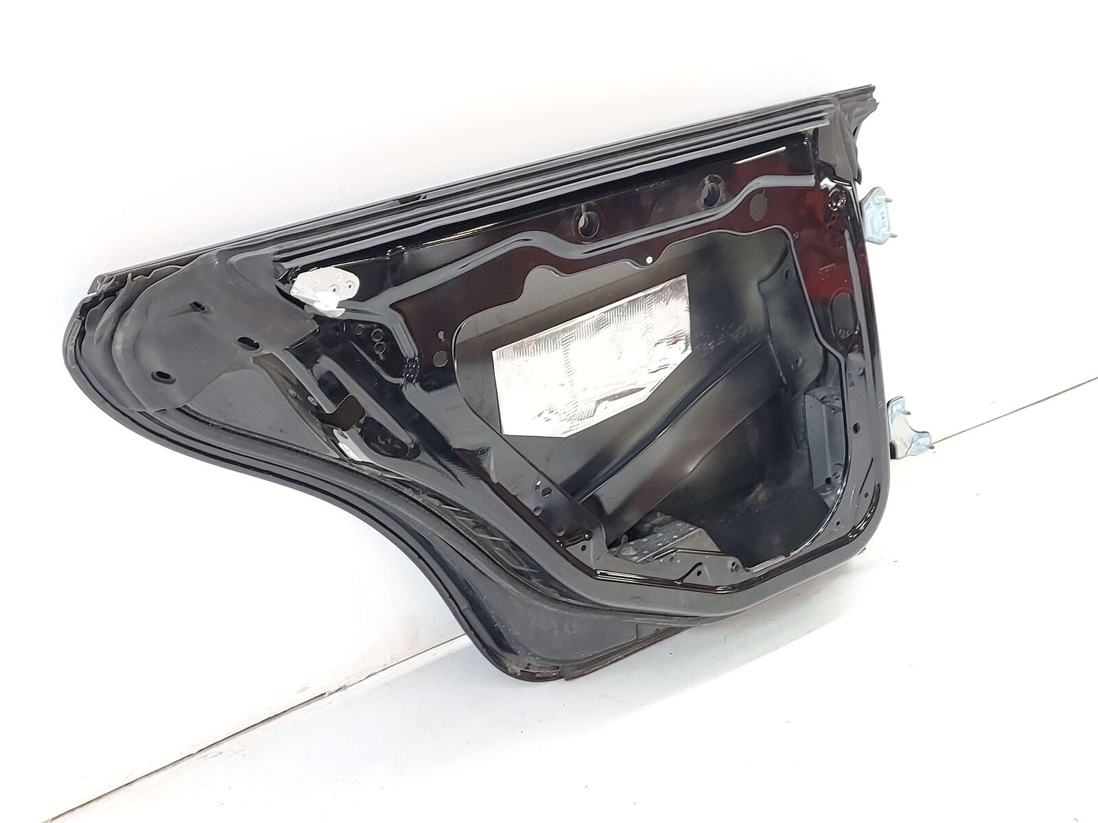 12-18 Mercedes W218 CLS63S AMG REAR LEFT DOOR SHELL OBSIDIAN BLACK