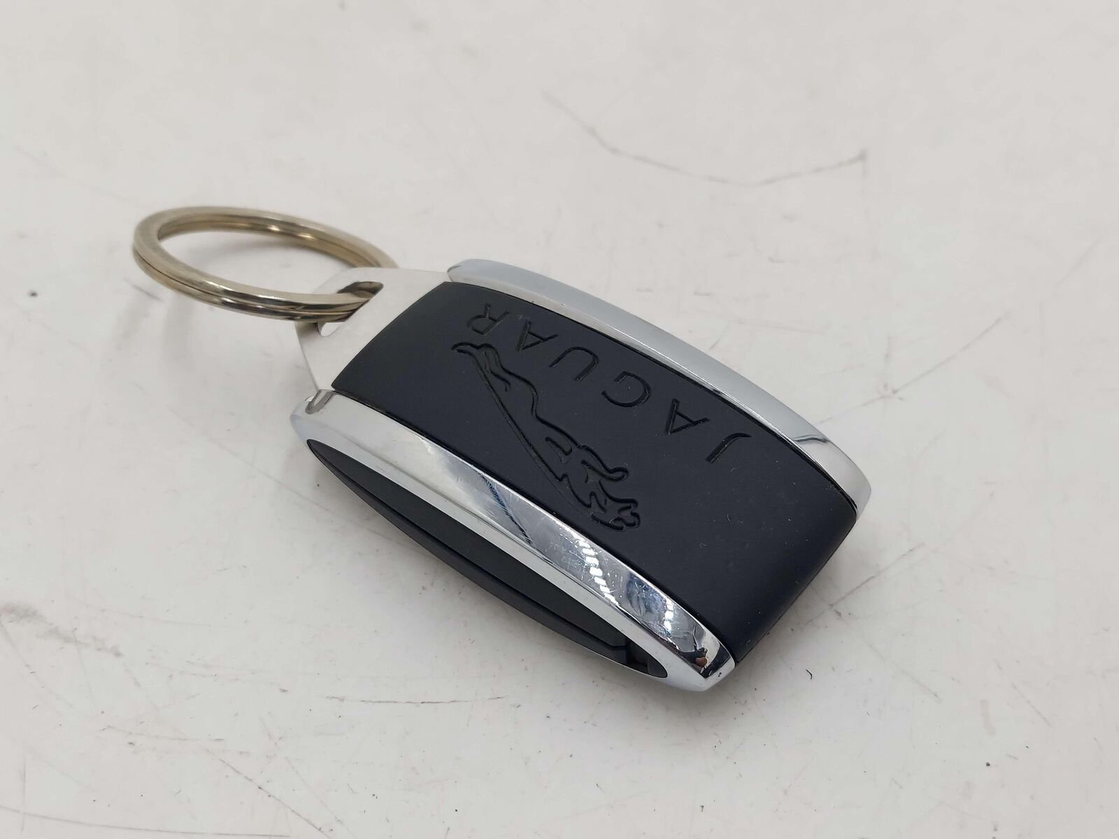 2011 Jaguar XF Ignition Key Fob *Minor Chip*