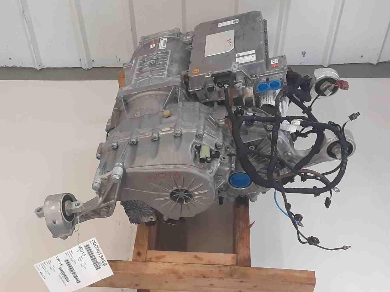 2020 PORSCHE TAYCAN 4S Engine Rear motor drive unit 10k km's! 9J1901153B