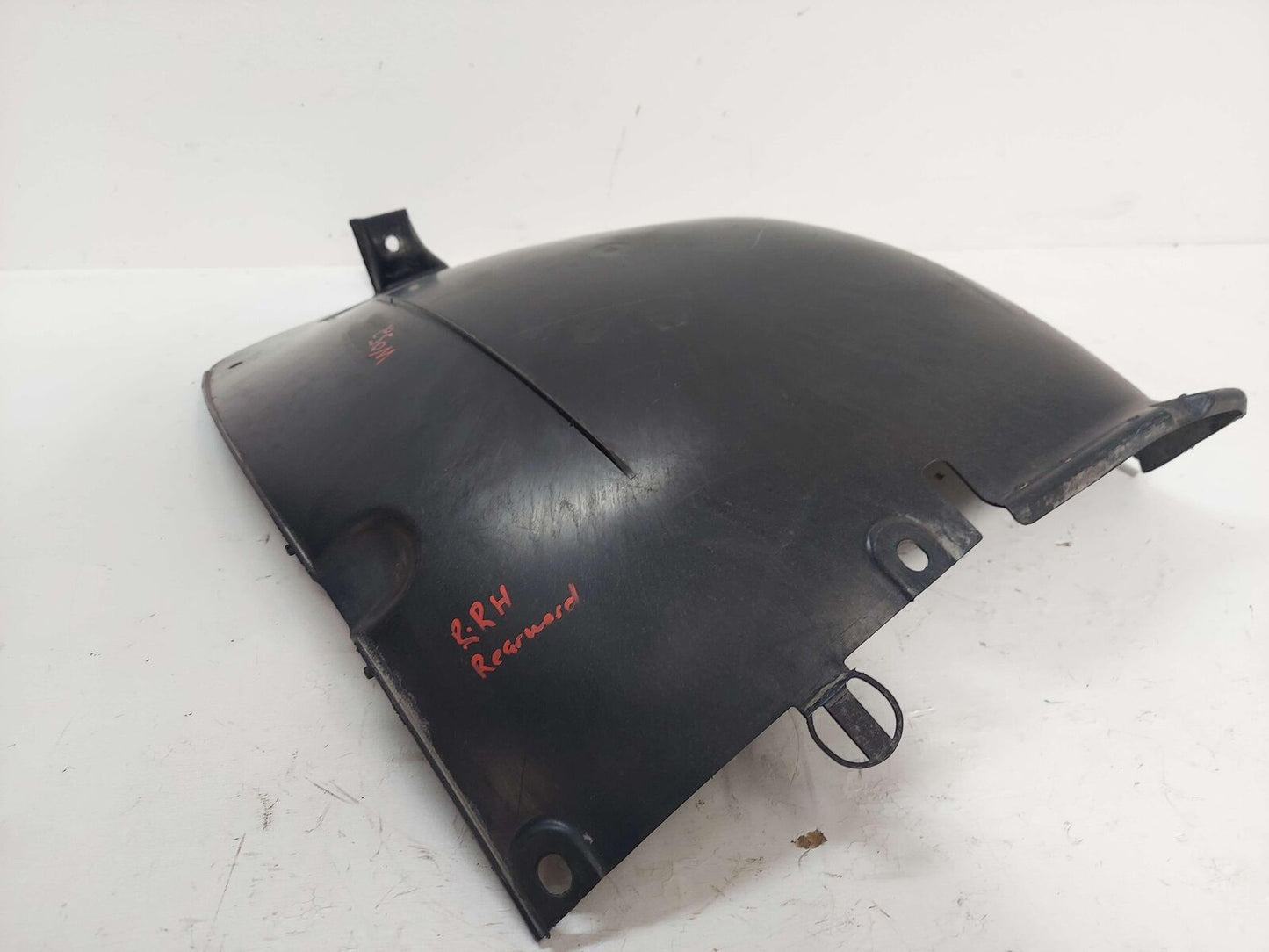 20-23 PORSCHE 911 992 CARRERRA 4S RIGHT REARWARD WHEEL FENDER LINER 992810972