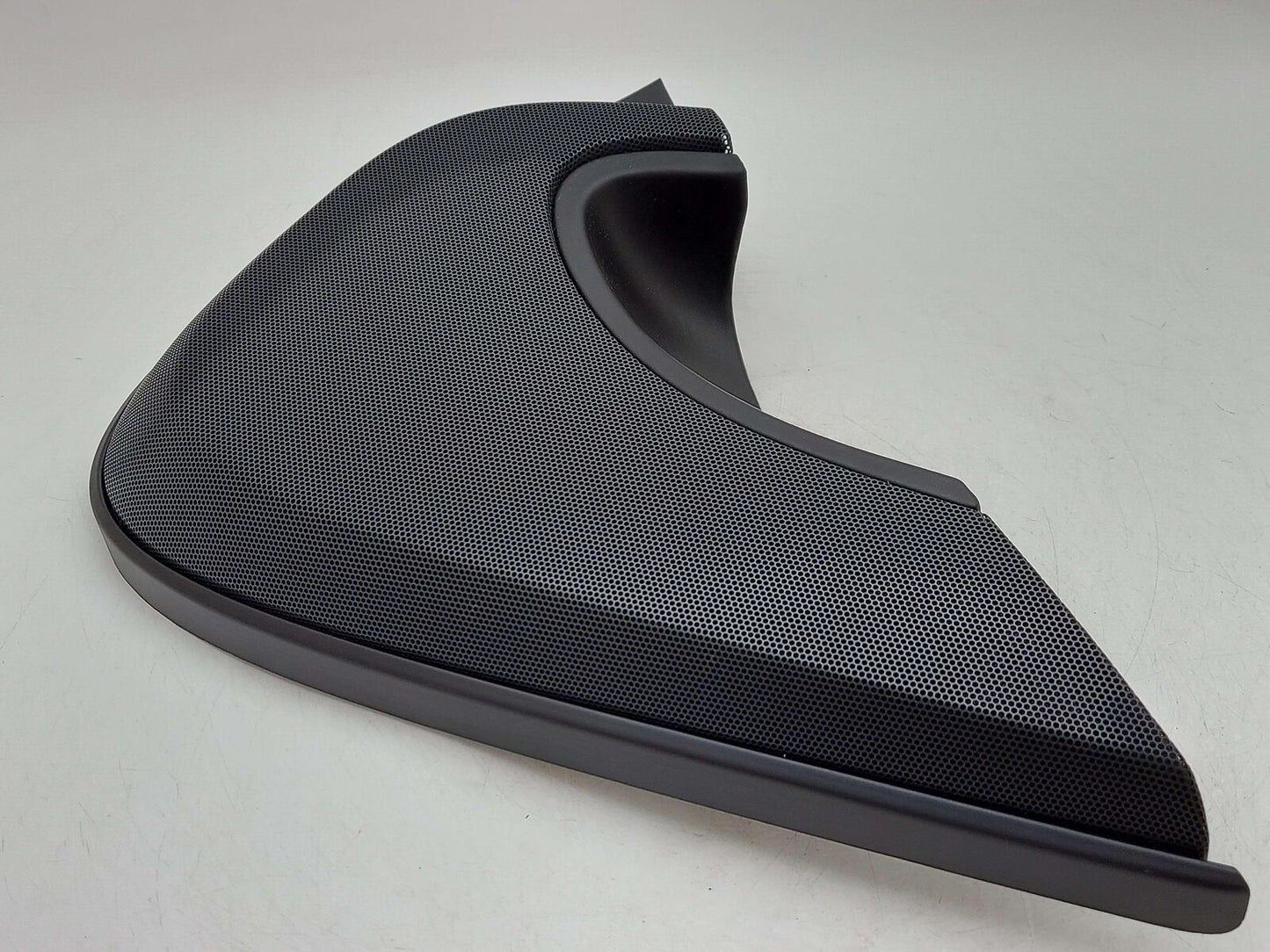 2017 MCLAREN 570S RIGHT DOOR SPEAKER TRIM COVER 13N0534CP