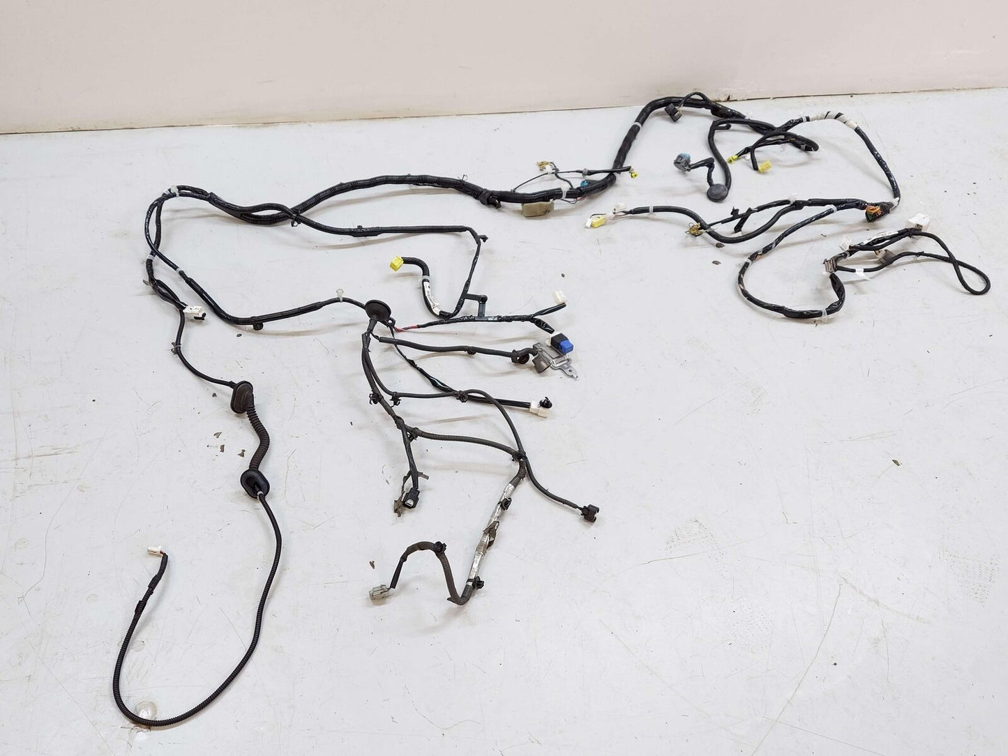 2009 Nissan GTR GT-R R35 RH Right Body Wiring Wire Harness 24017JF10B 60K KMS