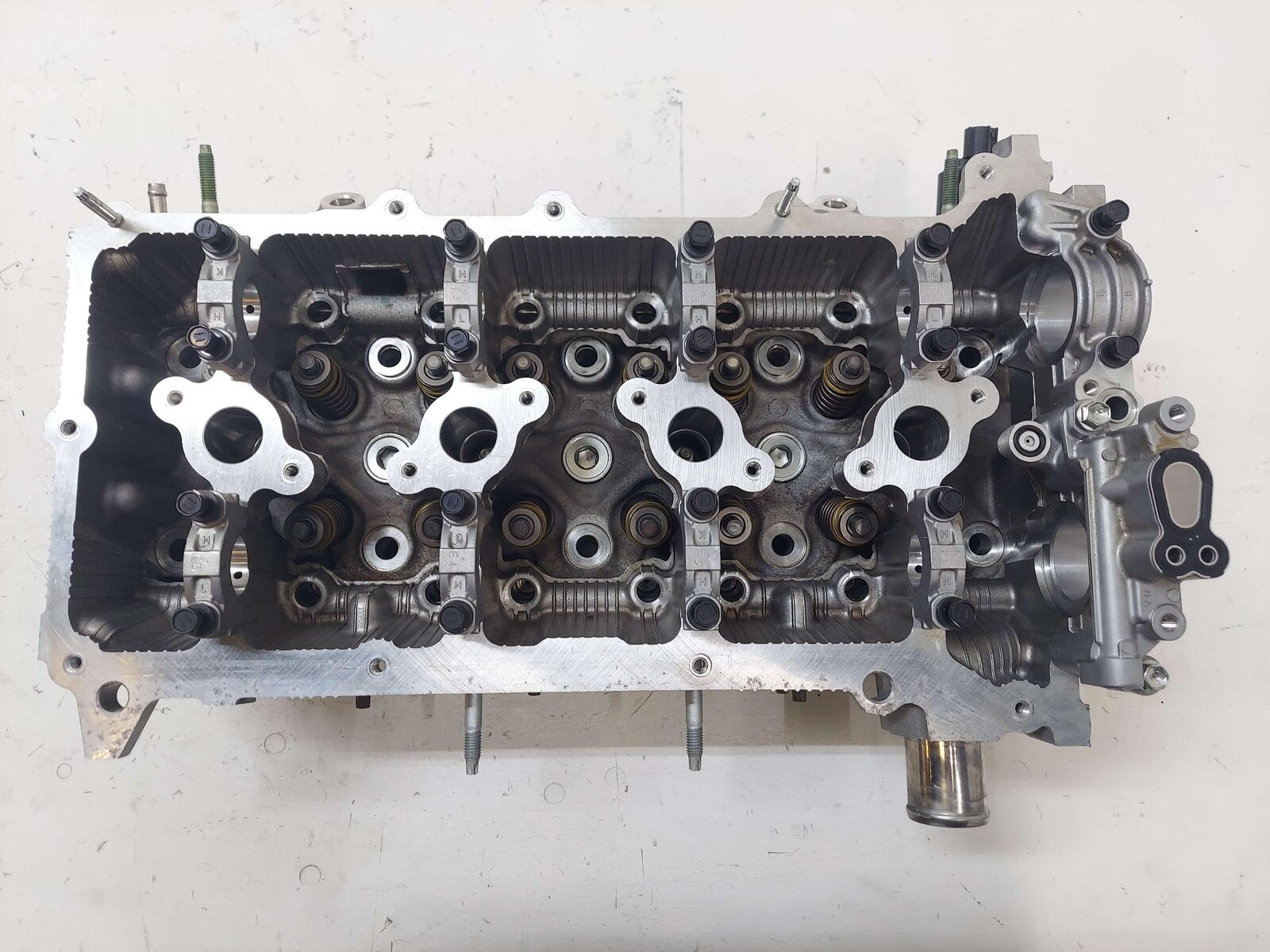 16-22 TOYOTA TACOMA 2.7L ENGINE MOTOR CYLINDER HEAD 2TRFE 1901220820 K000676240