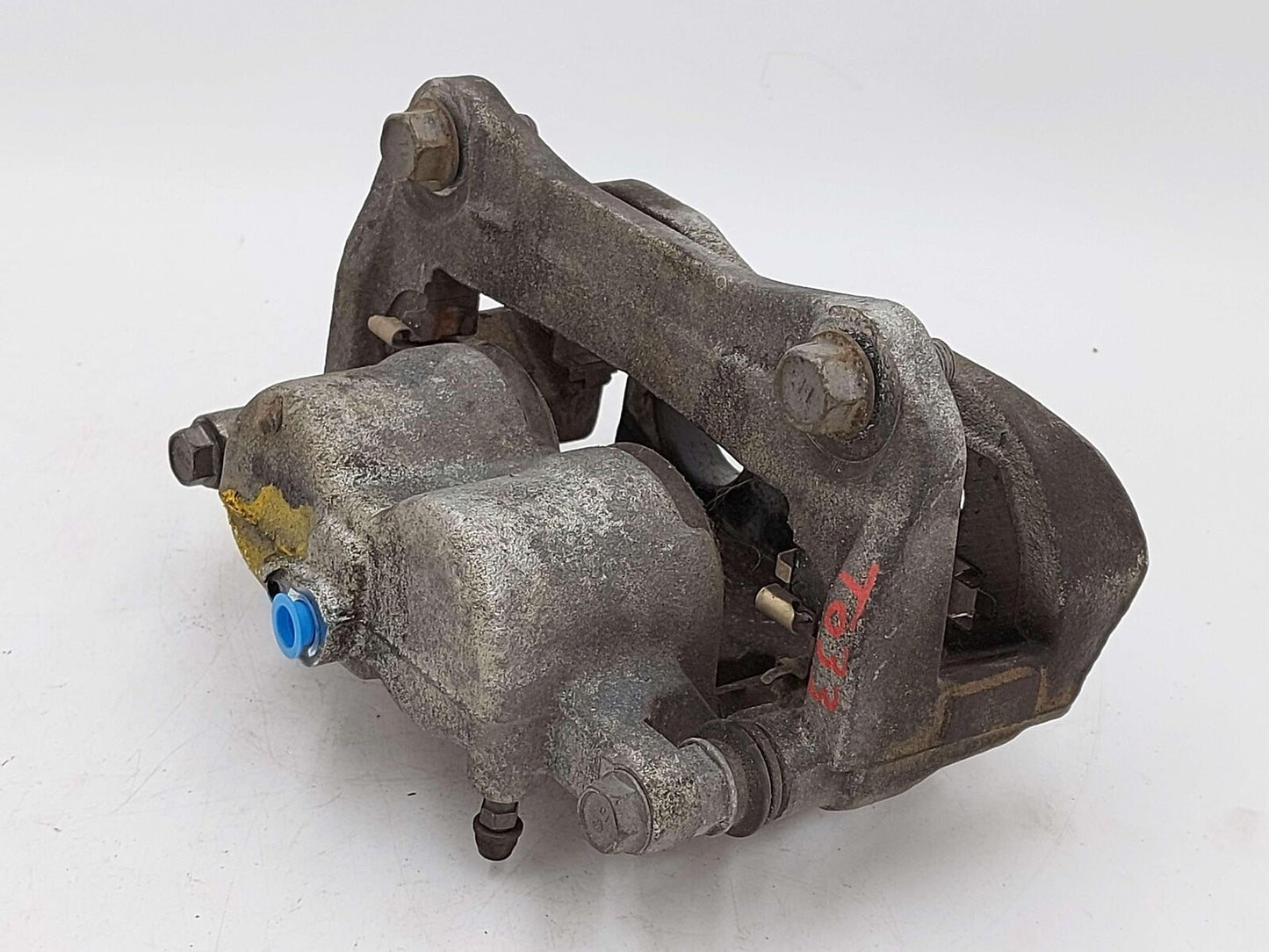 08-19 TOYOTA HIGHLANDER FRONT LEFT BRAKE CALIPER