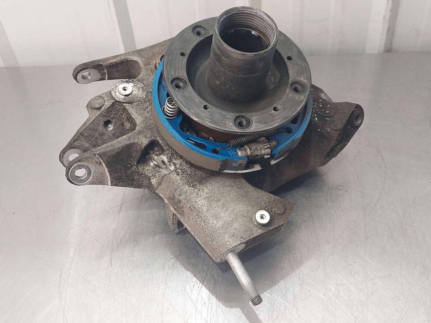 14-16 PORSCHE 911 991 GT3 3.8L REAR LEFT SPINDLE KNUCKLE HUB *NOTE