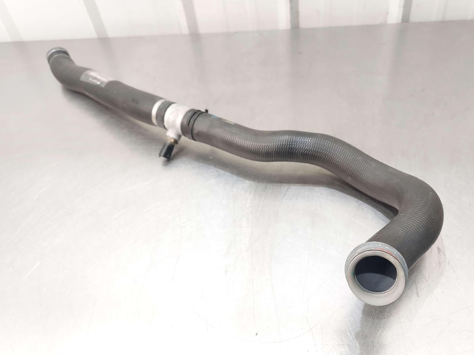 2016 MCLAREN 540C RIGHT UPPER RADIATOR WATER COOLANT HOSE PIPE TUBE 13L0242CP