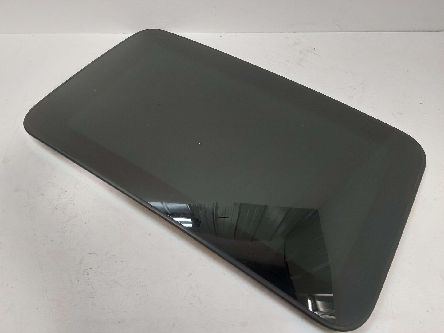 12-18 Mercedes W218 CLS63s AMG SUN ROOF GLASS 218780012164 *MINOR IMPERFECTIONS