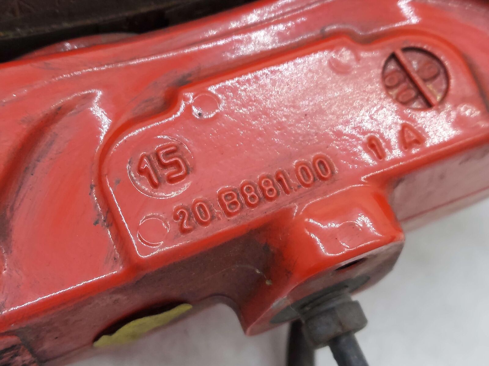 16 PORSCHE CAYMAN GT4 981 REAR LEFT CALIPER RED 991352427 *GOUGES*