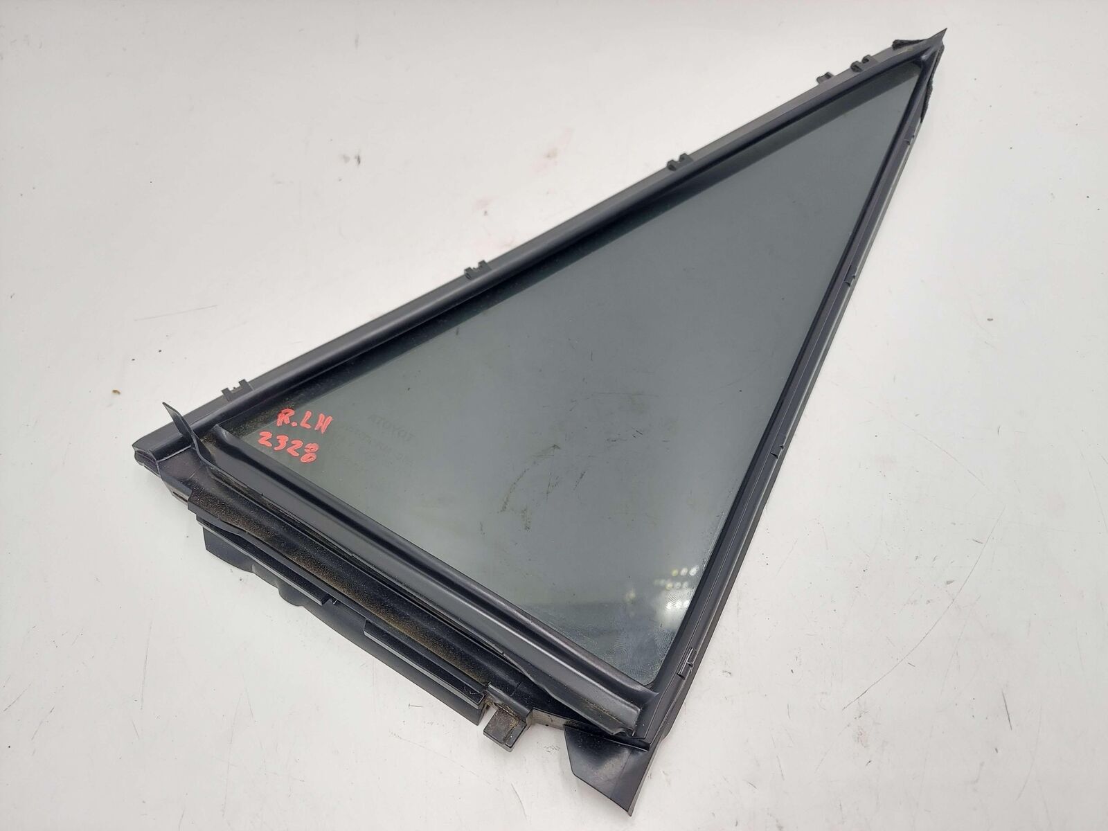 10-23 TOYOTA 4RUNNER REAR LEFT VENT GLASS WINDOW 6812435080