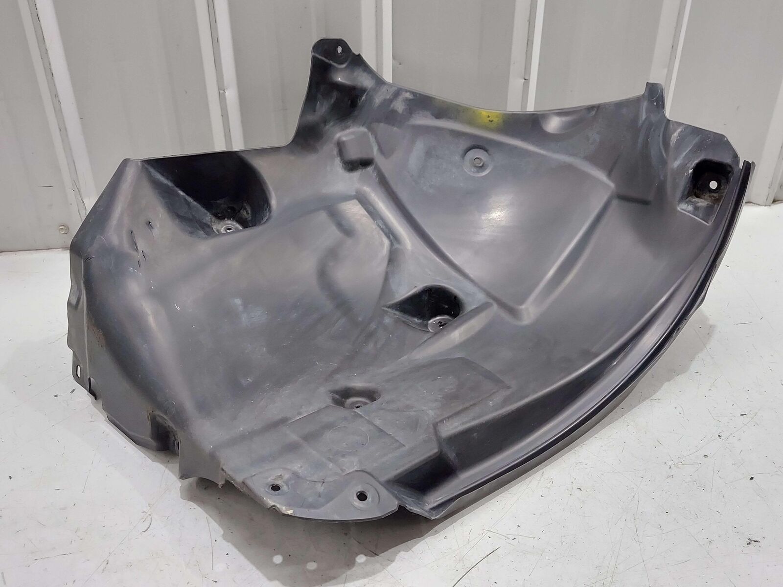 22-24 MERCEDES EQS EQS580 V297 FRONT LEFT WHEEL FENDER LINER REARWARD *NOTE