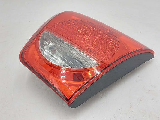 08-17 TOYOTA SEQUOIA RIGHT INNER TAIL LIGHT LAMP 815800C030