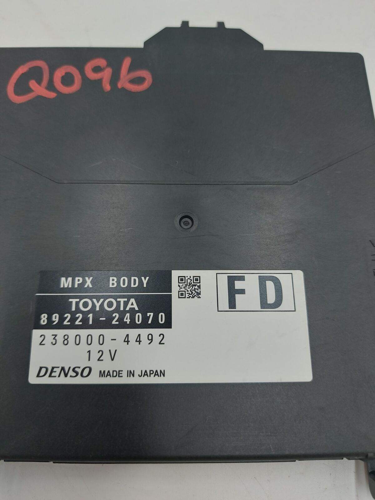 2015 LEXUS RC350 89221-24070 mpx module