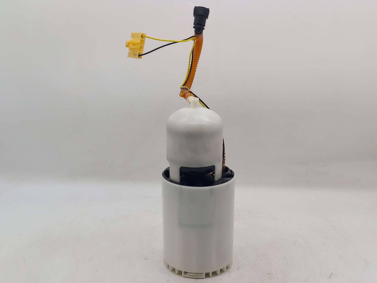 12-16 PORSCHE 911 991 GT3 3.8L FUEL PUMP 3.8L MA1.75 TANK MOUNT A2C53215042